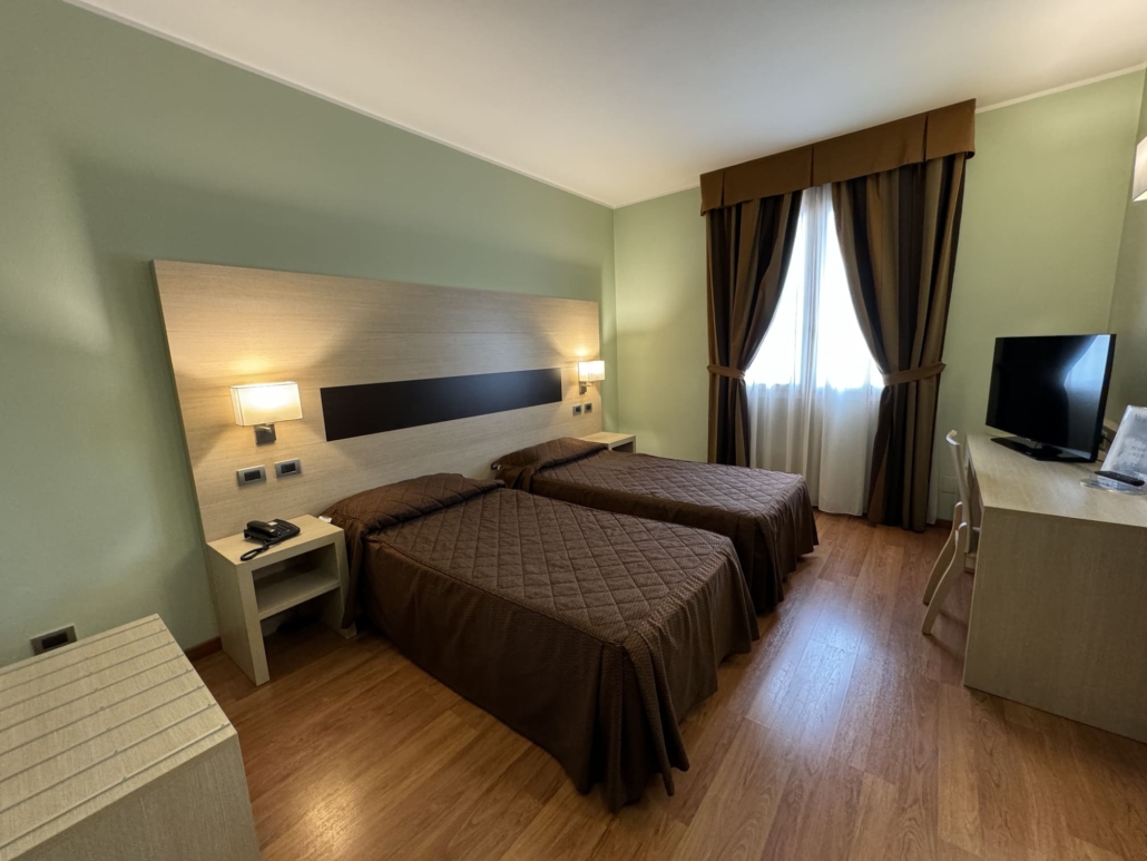 camera_double_standard_hotel_arthur